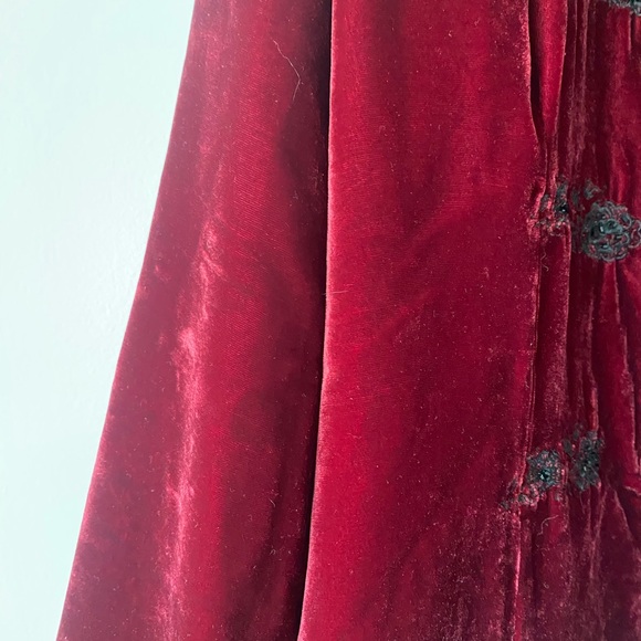 Vintage Red Velvet Jacket with Black Beading - Picture 5 of 9